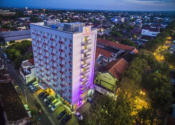 Monoloog SoloHotel di Solo