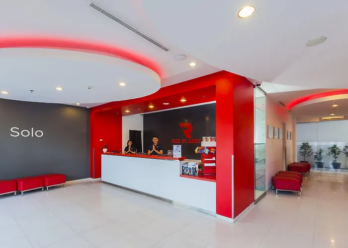 Monoloog SoloHotel di Solo